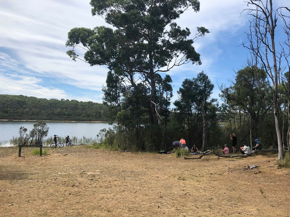 Lysterfield - Short Hike 1 TakeShape Adventures - LysterfieldPark_Fitness_lake1.jpg