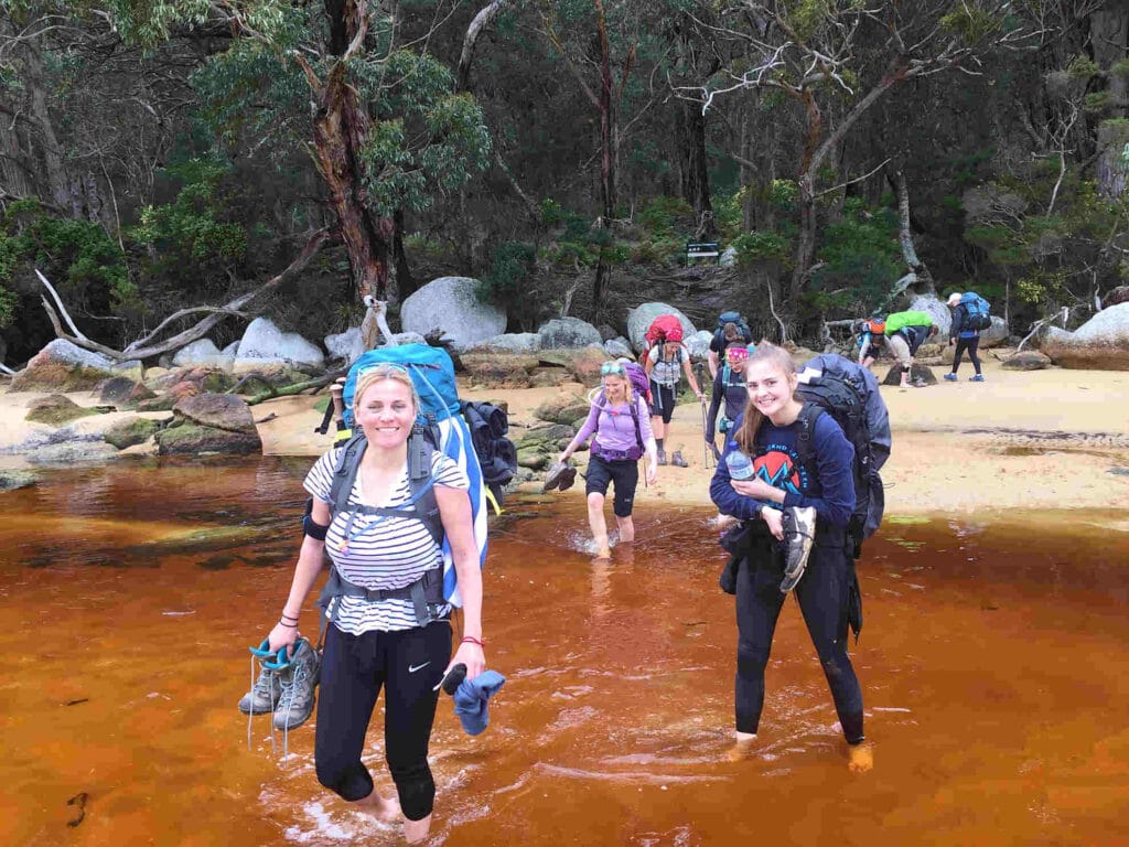 TakeShape Adventures - OvernightHikes_Refuge_Group_October_20171.jpg